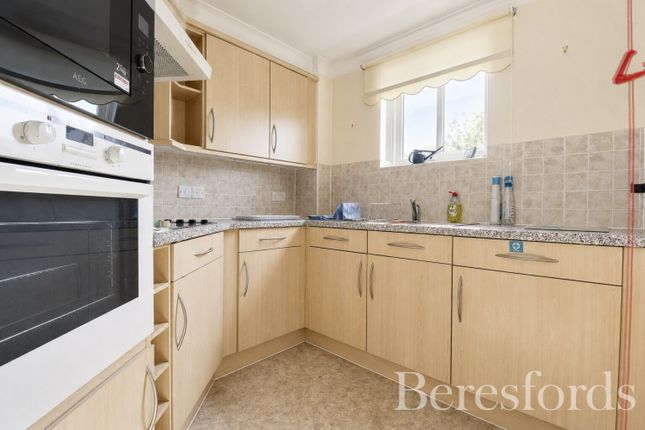 Flat 33, Cooper Court,, Spital Road, Essex photo 4