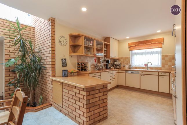 3, Birchmead, Hertfordshire photo 4