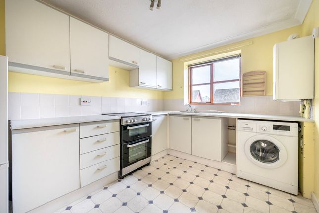 9 Plattens Court, Norwich photo 4