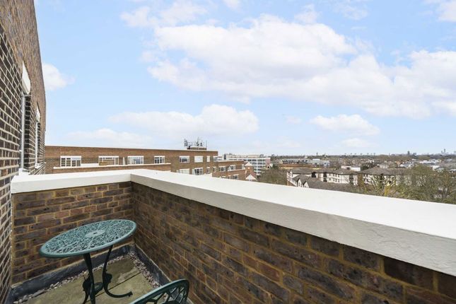 202 Lichfield Court, Sheen Road, Richmond photo 4