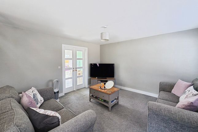 14, Harvey Close, Isle of Wight photo 3