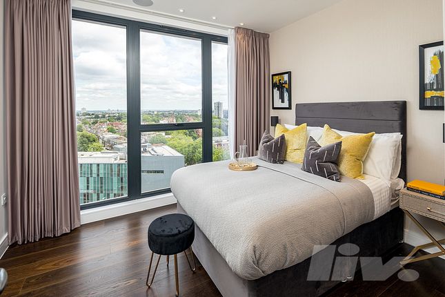 Penthouse for sale in Centre Heights, Finchley Road, Swiss Cottage