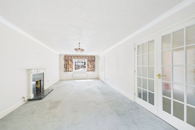 9, Devon Chase, Warfield photo 3