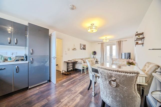 Flat 4, 63, Santa Cruz Avenue, Milton Keynes photo 3