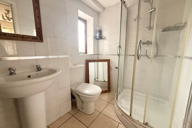 2, Woodthorpe Avenue, LOUGHBOROUGH photo 5