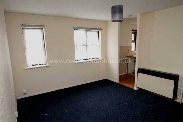 44 Frobisher Court, Frobisher Way, Southend On Sea photo 3