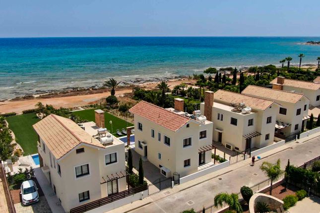 Villa for sale in Kdioh07, Agia Thekla, Famagusta, Cyprus
