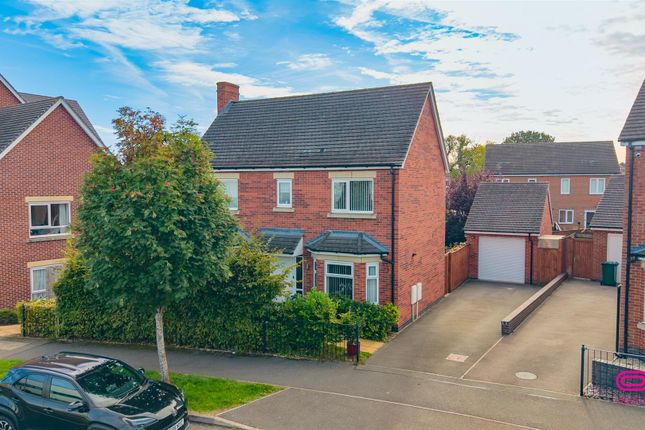 24, Drift Road, Castle Gresley photo 2