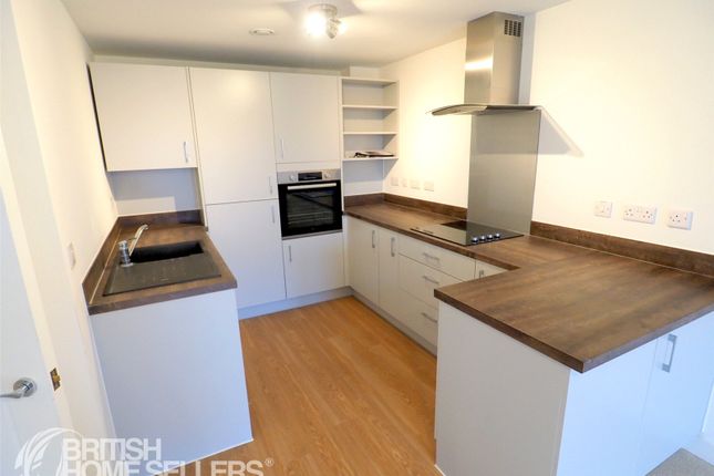 21 Waveney Place,, Waveney Court, Norfolk photo 2