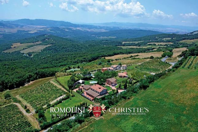 Thumbnail Detached house for sale in San Gimignano, 53037, Italy