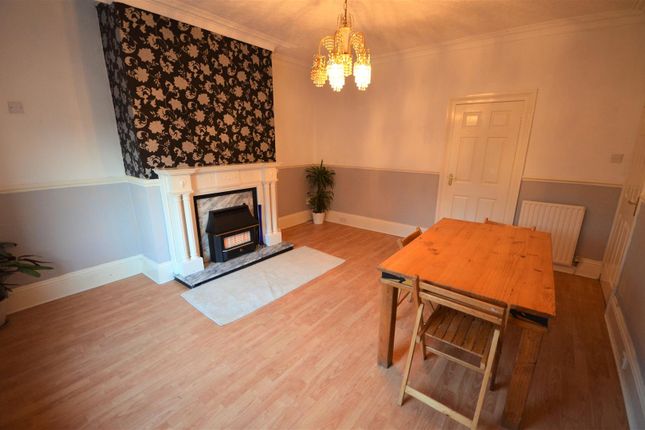 5 Bed Semi detached House For Sale In Long Lover Lane Pellon Halifax 
