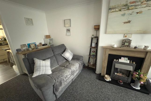 22, Turrell Drive, Lowestoft photo 4