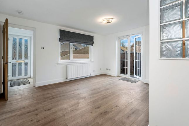 North Bughtlinfield, East Craigs, Edinburgh, EH12 8XZ, Edinburgh photo 2