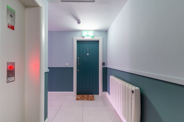 Apt 1 Whitkirk House, 27 Main Street, Newtownards photo 3