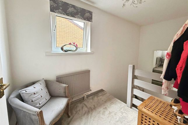 25, Hollybush Heights, Cardiff photo 5