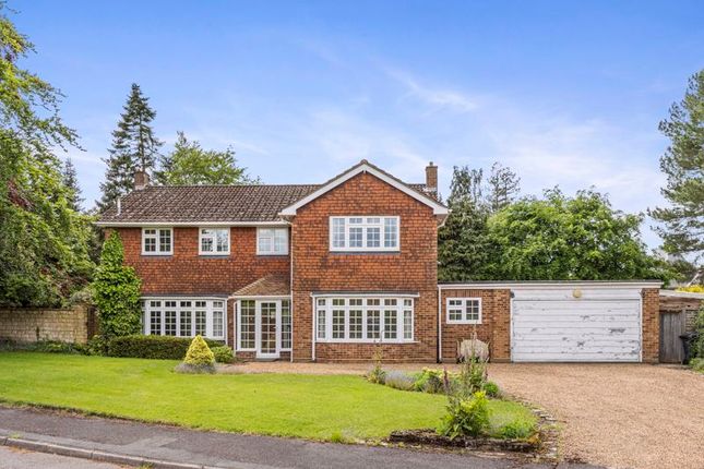 Thumbnail Detached house for sale in Holmwood Close, East Horsley, Leatherhead