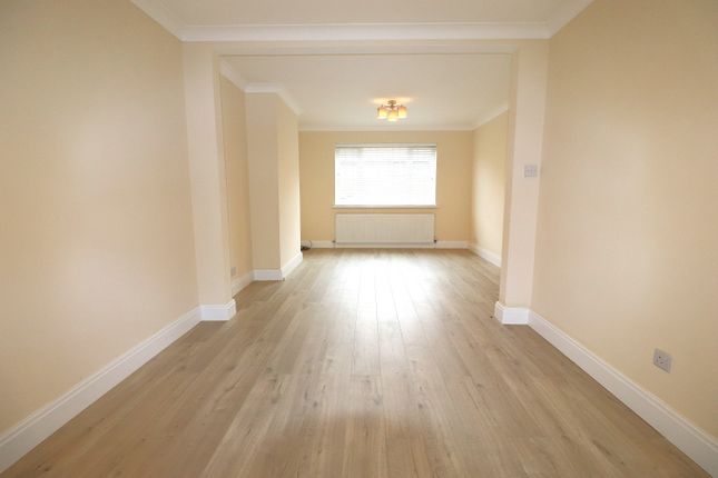 26, Maxwell Gardens, Orpington photo 4