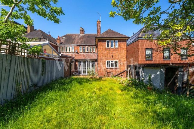 104, Hodford Road, London photo 3
