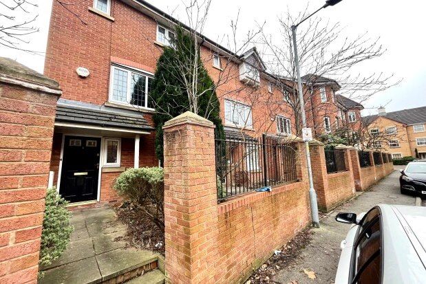 Thumbnail Town house to rent in New Barns Avenue, Manchester