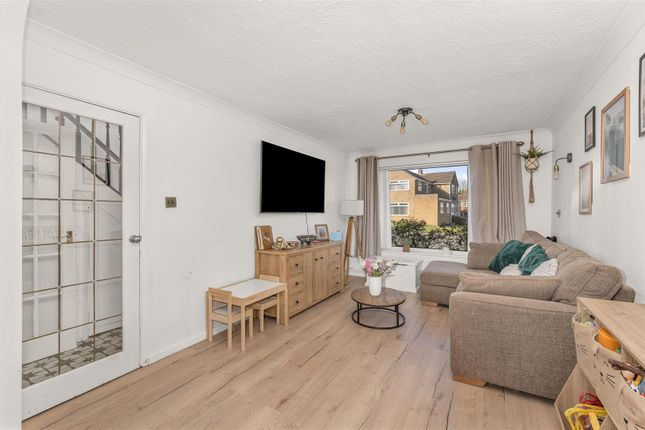 13, Riley Drive, Banbury photo 3