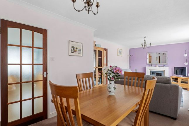 14, Millbrook Close, Worcester photo 4