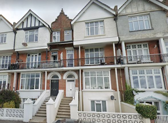Studio flat on Room 8, 62, South Terrace, Littlehampton, £520/mo