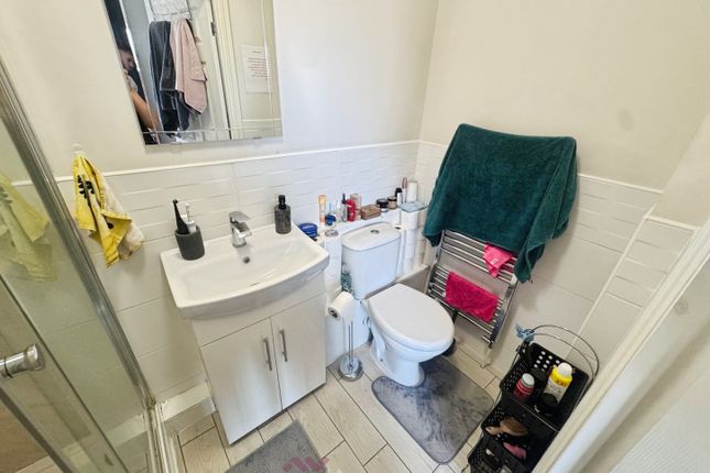 Room D, 43, North Eastern Road, Doncaster photo 3