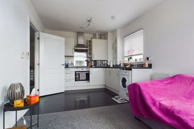 Flat for sale in Station Road, Strood, Rochester
