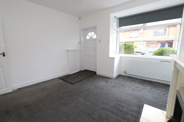 18, St. James Avenue, Bury photo 4
