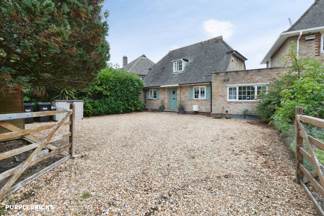 5, Linden Gardens, Ringwood photo 2