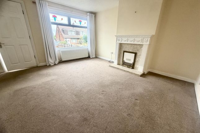 8, Hammerton Drive, Leeds photo 4
