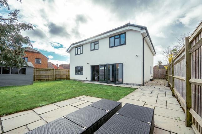 4 The Grove, Hailsham photo 2