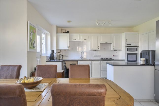 12, Sawyers Crescent, Wiltshire photo 4