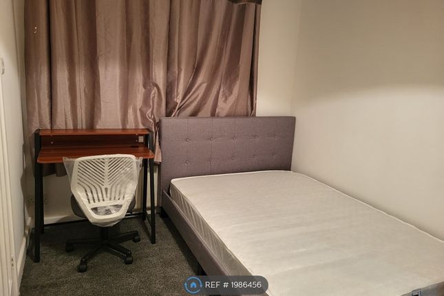 Thumbnail Room to rent in Chatham, Chatham