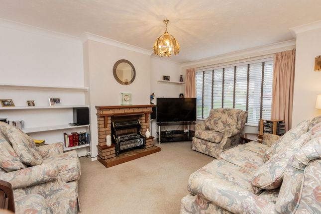 4, Oatfield Close, Cranbrook photo 3
