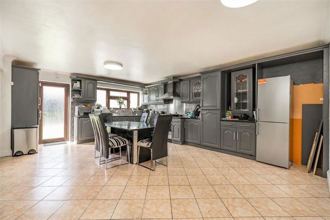 143, Fleetwood Road, London photo 4