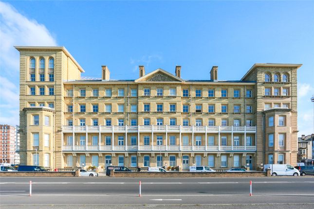 Flat for sale in Queens Gardens, Hove, East Sussex