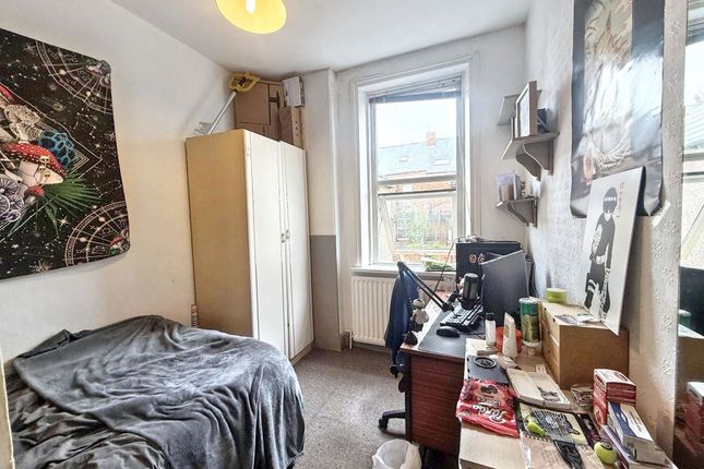 264, Wingrove Avenue, Newcastle upon Tyne photo 4
