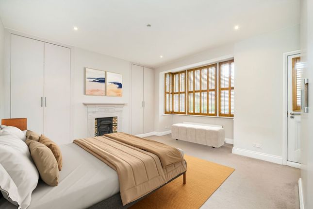 11, Brackley Road, London photo 4