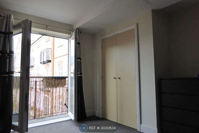 Flat, Masters House Coxhill Way, Aylesbury photo 5