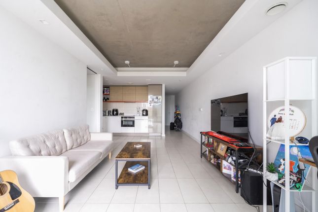 Apartment 409, 1, Tidal Basin Road, Royal Victoria photo 3