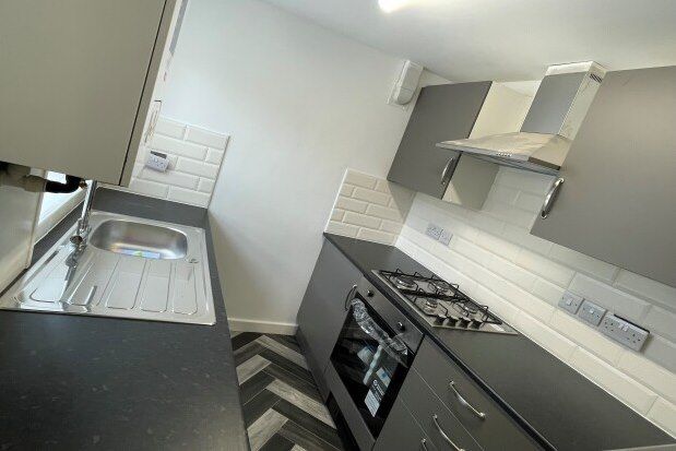 Thumbnail Flat to rent in Cross Lane, Manchester