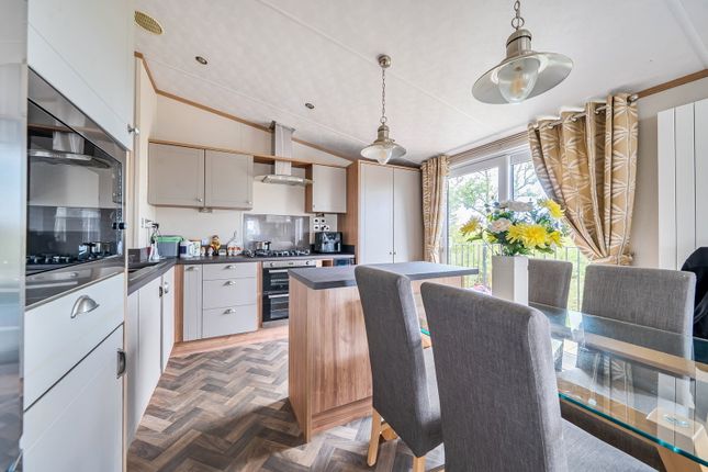 Meadowlands Court,5 Catkin Close, Bude photo 4