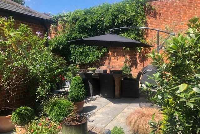 Town house for sale in Bancroft, Hitchin