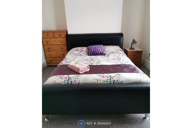 Double Bed