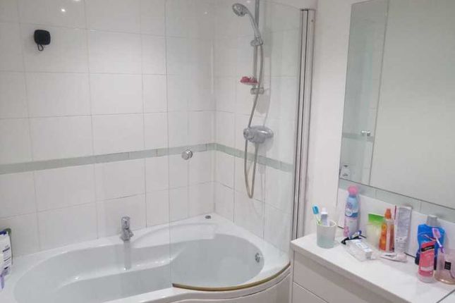 Flat for sale in Parkfield House, North Road, Cardiff