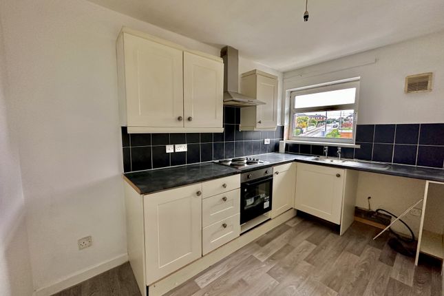 Flat to rent in Knollbeck Lane, Brampton, Barnsley