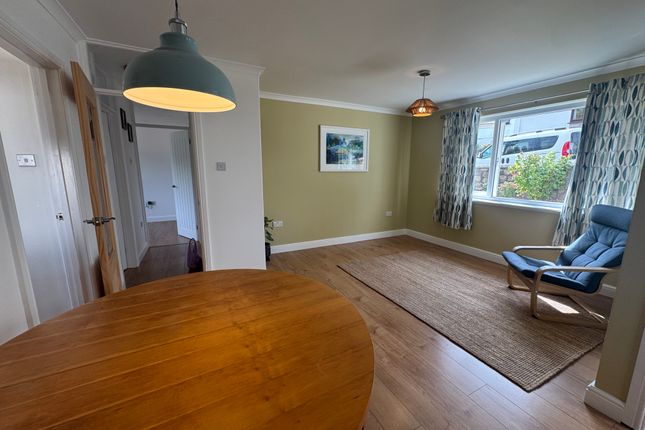 2, Barton Close, Heamoor photo 4