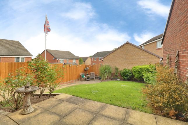 60, Ryder Grove, Stoke-On-Trent photo 3
