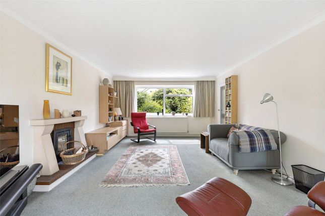 7, Bournefield, Sherborne St John photo 4